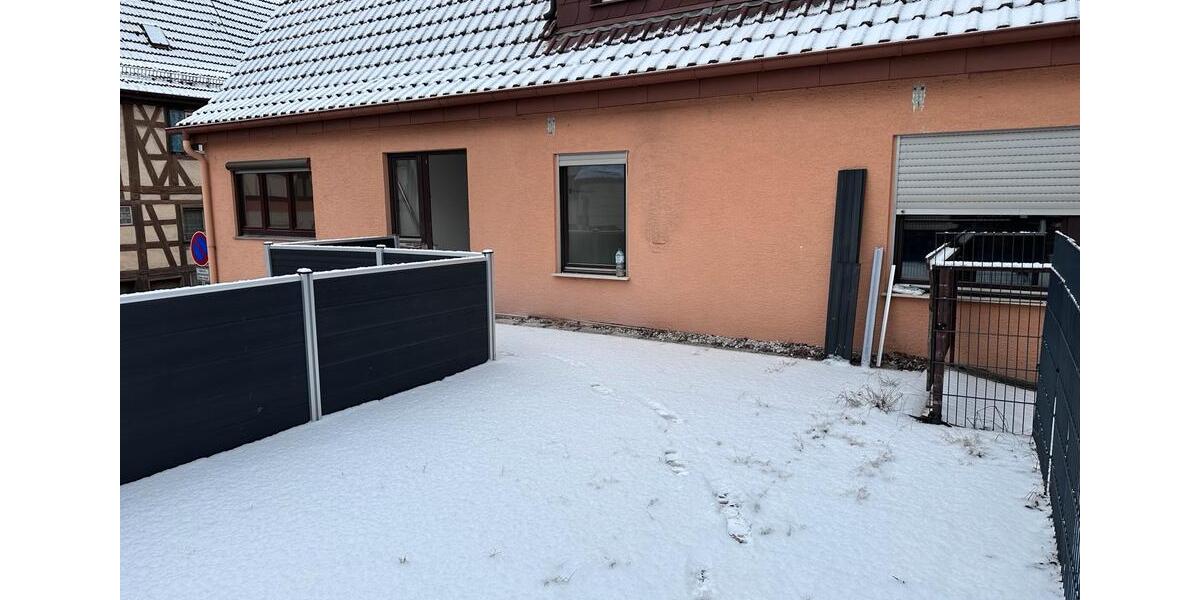 Etagenwohnung Eberdingen - 3 Zimmer, 80 m&sup2;, 1.000&euro; | Angebot:24414396