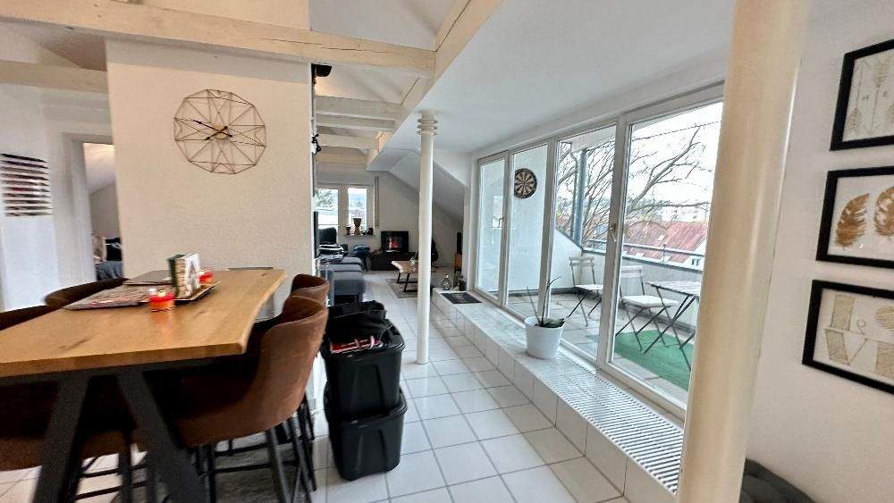 Etagenwohnung Böblingen - 3 Zimmer, 95 m&sup2;, 2.100&euro; | Angebot:25737012