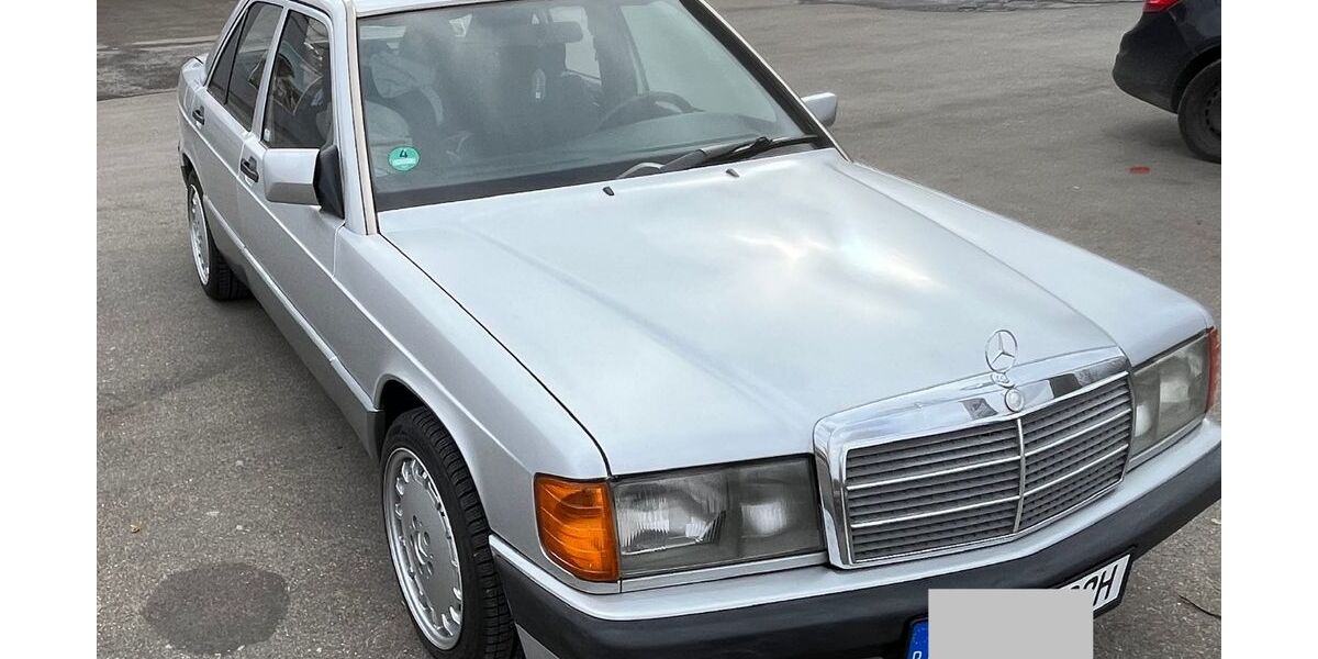 Mercedes-Benz 190 189.000 km 10.998 &euro; Stuttgart 70374