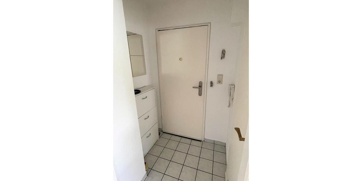 Erdgeschoßwohnung Stuttgart Feuerbach - 1 Zimmer, 22 m&sup2;, 650&euro; | Angebot:25995307