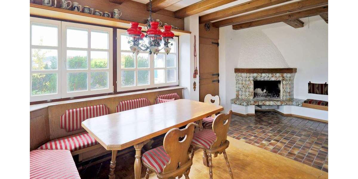 Einfamilienhaus Leonberg Ramtel - 7 Zimmer, 270 m&sup2;, 990.000&euro; | Angebot:25734447