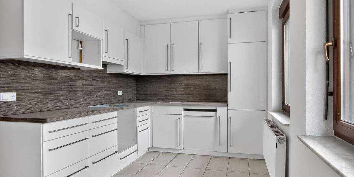 Freistehendes 3-Familienhaus in Stuttgart-Zuffenhausen - Mehrfamilienhaus, Wohnhaus Stuttgart Zuffenhausen | Angebot:25201617