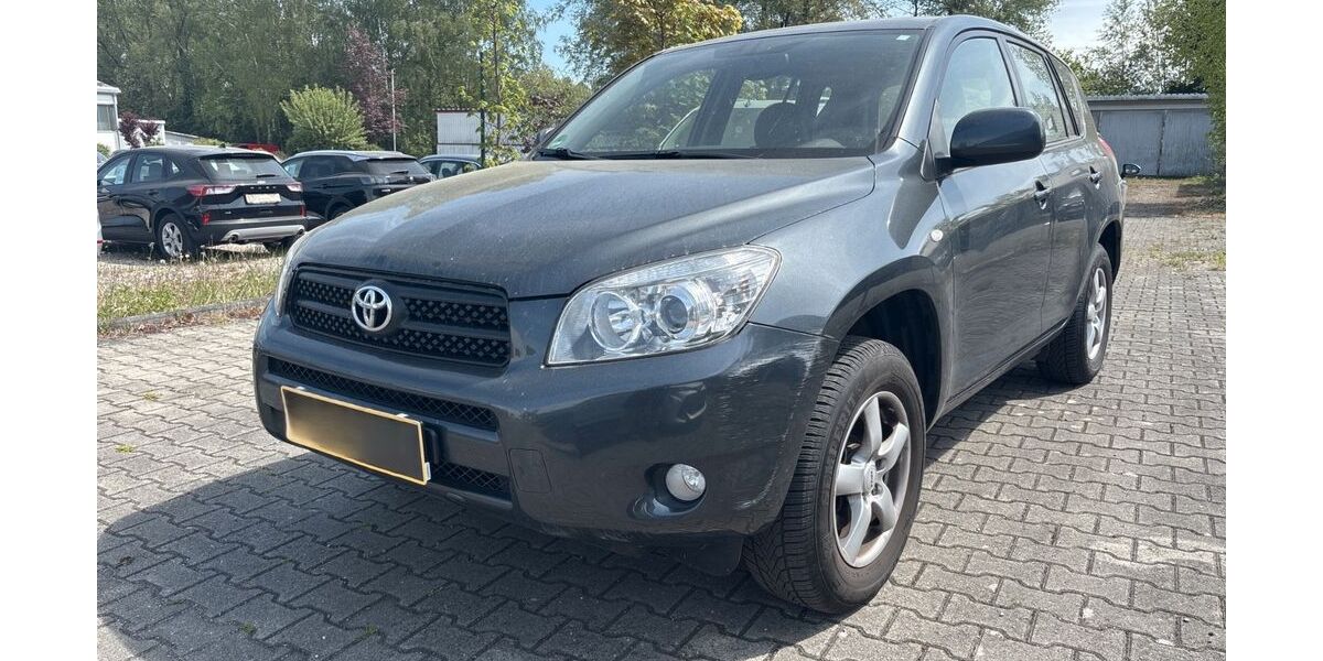 Toyota RAV 4 97.500 km 10.999 &euro; Großbottwar 71723
