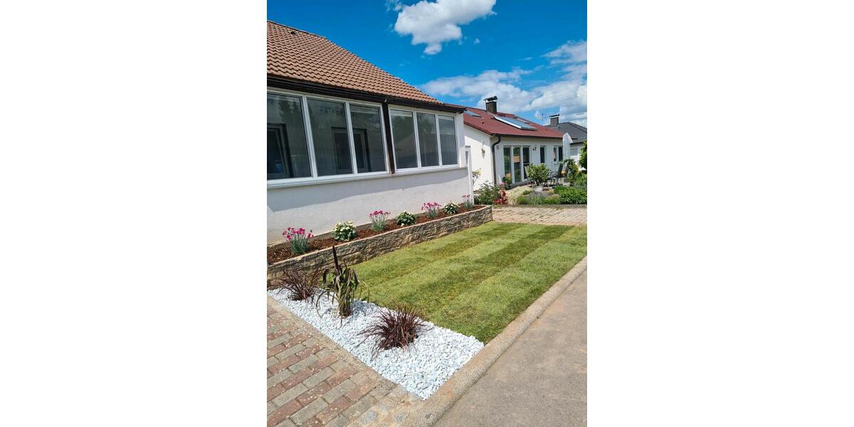 Einfamilienhaus Tiefenbronn - 6 Zimmer, 165 m&sup2;, 619.000&euro; | Angebot:25432956