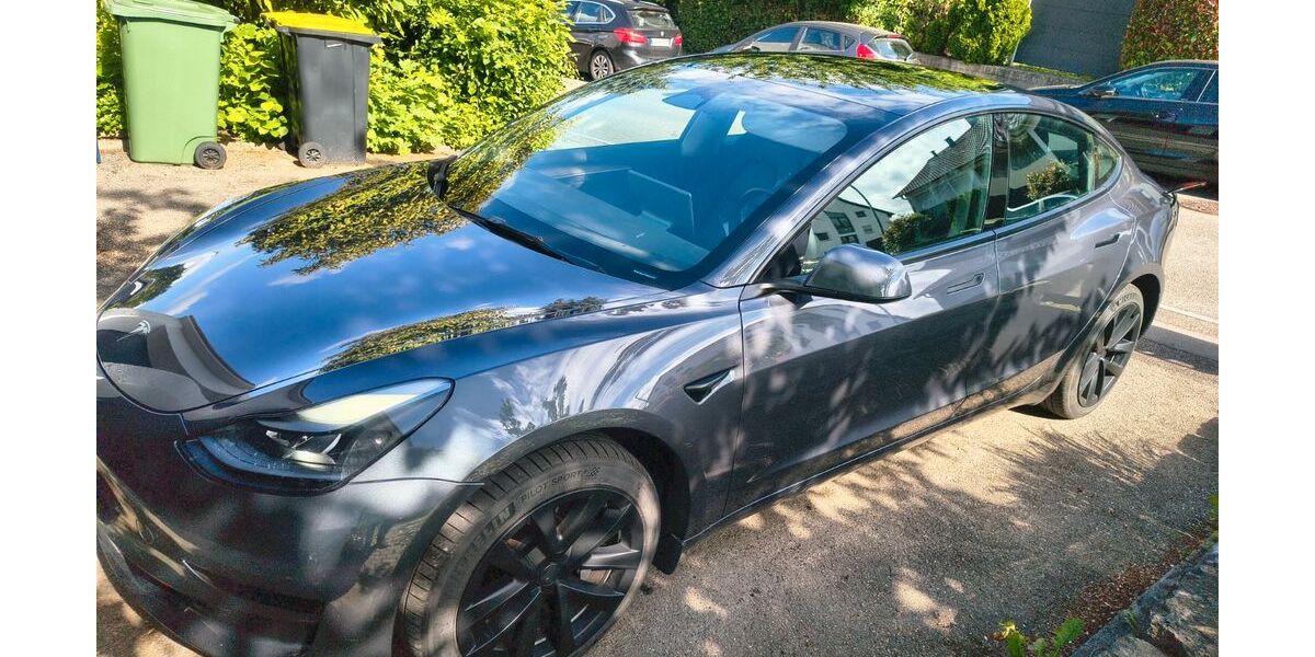 Tesla Model 3 84.000 km 25.900 &euro; Ludwigsburg 71640
