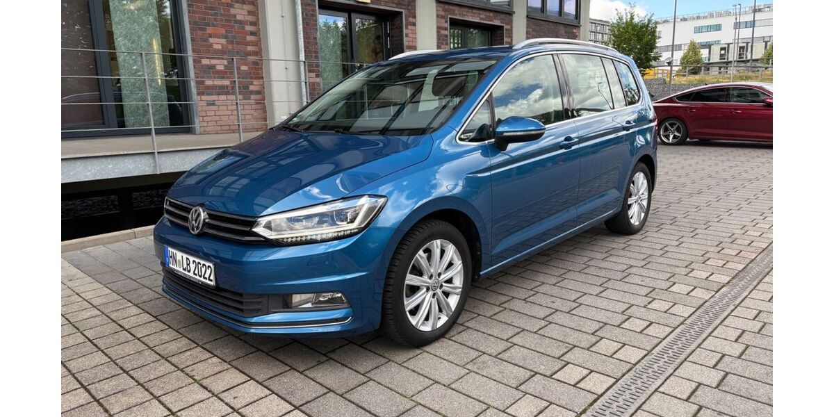 VW Touran 136.000 km 17.300 &euro; Leingarten 74211