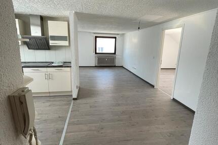 Wohnung Esslingen am Neckar - 3 Zimmer, 70 m&sup2;, 1.300&euro; | Angebot:27535368