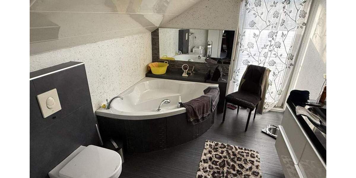 Einfamilienhaus Steinheim an der Murr Steinheim - 7 Zimmer, 206 m&sup2;, 597.000&euro; | Angebot:25707697