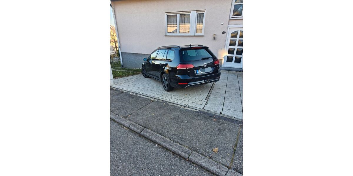 VW Golf 136.000 km 11.250 &euro; Grafenau 71120
