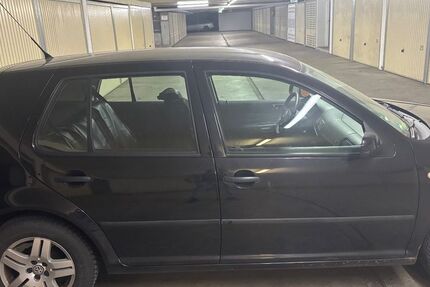 VW Golf 110.330 km 2.900 &euro; Bad Cannstatt 70372