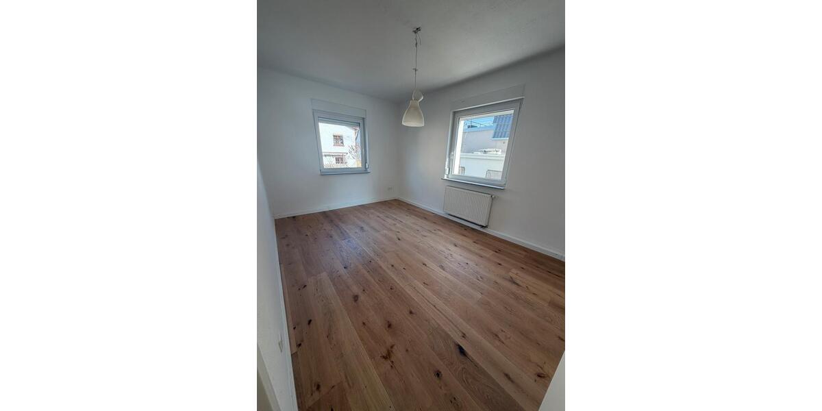 Hochparterre Weinsberg - 3 Zimmer, 74 m&sup2;, 271.000&euro; | Angebot:25856701