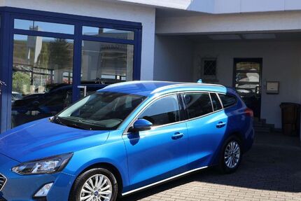 Ford Focus 61.350 km 16.149 &euro; Besigheim 74354