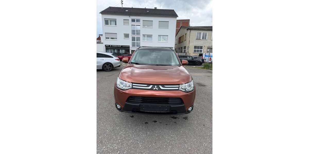 Mitsubishi Outlander 170.000 km 5.900 &euro; Fellbach 70736