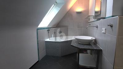 HELL UND HOCHWERTIG - GROßZÜGIG IN ESSLINGEN - Maisonettenwohnung Esslingen am Neckar Brühl | Angebot:27224430