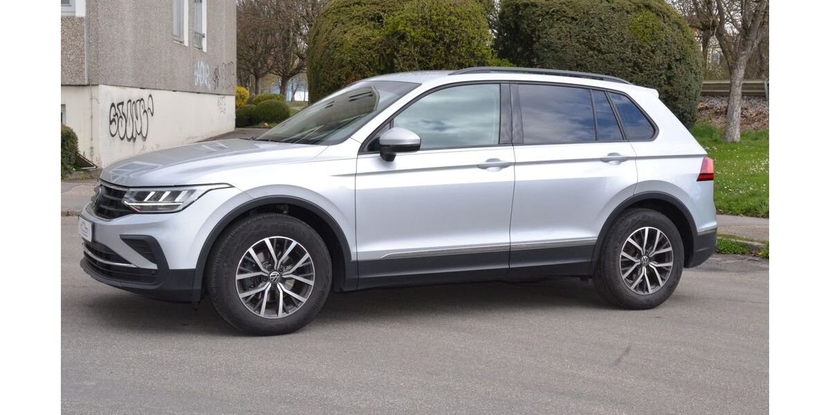 VW Tiguan 108.500 km 29.999 &euro; Stuttgart 70499