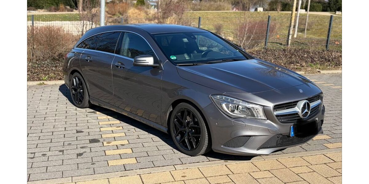 Mercedes-Benz CLA 200 Shooting Brake 86.500 km 15.500 &euro; Ludwigsburg 71642