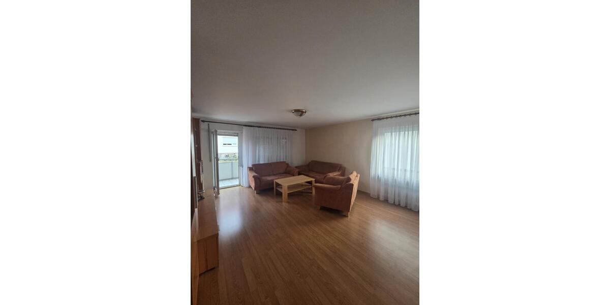 Hochparterre Ludwigsburg Pflugfelden - 3 Zimmer, 74 m&sup2;, 1.100&euro; | Angebot:27545301