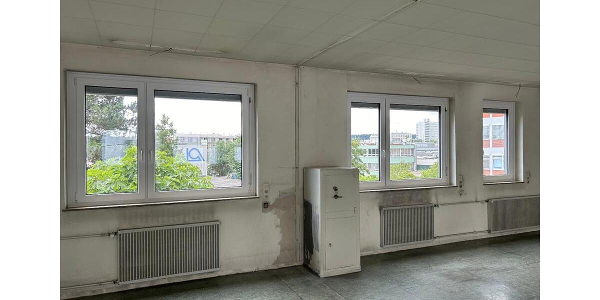 Gewerbeobjekt Stuttgart Zuffenhausen - 1.350&euro; | Angebot:25313101