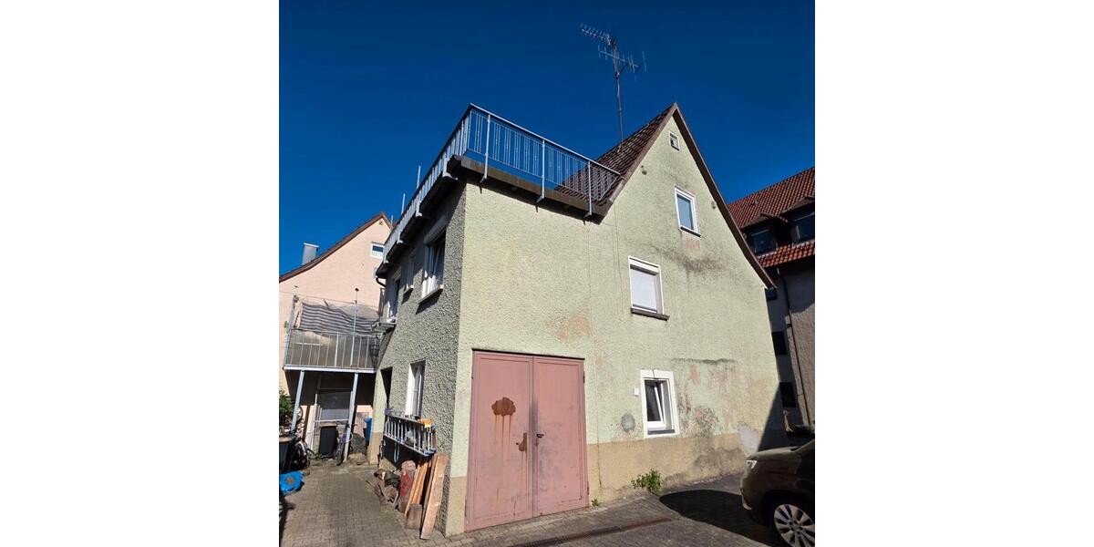 Doppelhaushälfte Lauffen am Neckar - 5 Zimmer, 160 m&sup2;, 240.000&euro; | Angebot:26889762