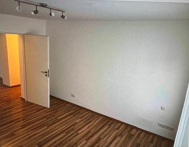 Etagenwohnung Ludwigsburg Hoheneck - 2.5 Zimmer, 53 m&sup2;, 190.000&euro; | Angebot:27091356