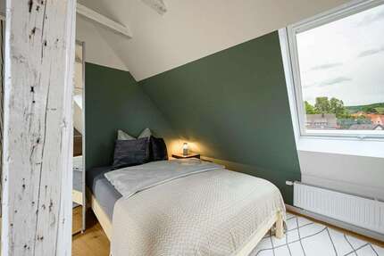 Zimmer Stuttgart Untertürkheim - 550&euro; | Angebot:25066324