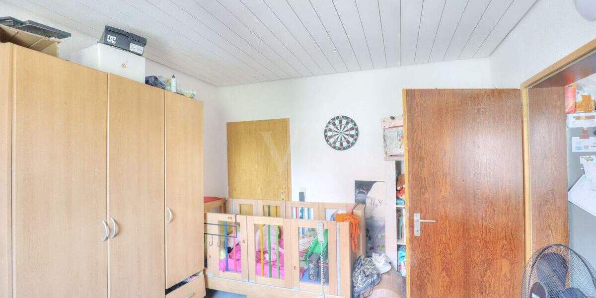 Mehrfamilienhaus, Wohnhaus Heilbronn / Böckingen Böckingen - 9 Zimmer, 160 m&sup2;, 385.000&euro; | Angebot:25775712