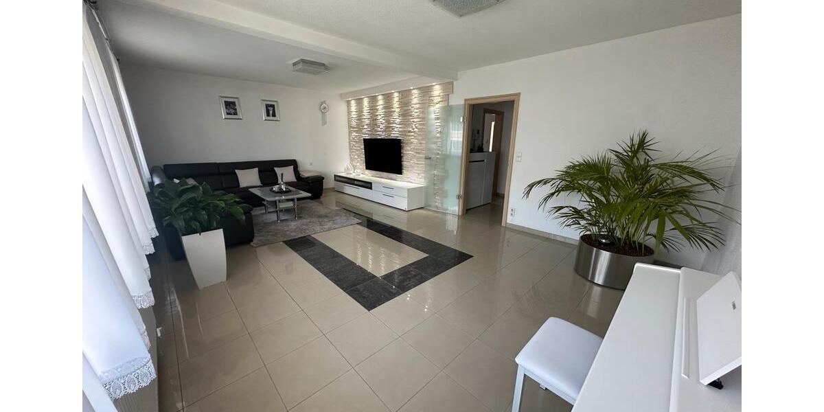 Einfamilienhaus Heilbronn Böckingen - 8 Zimmer, 168 m&sup2;, 550.000&euro; | Angebot:24843198