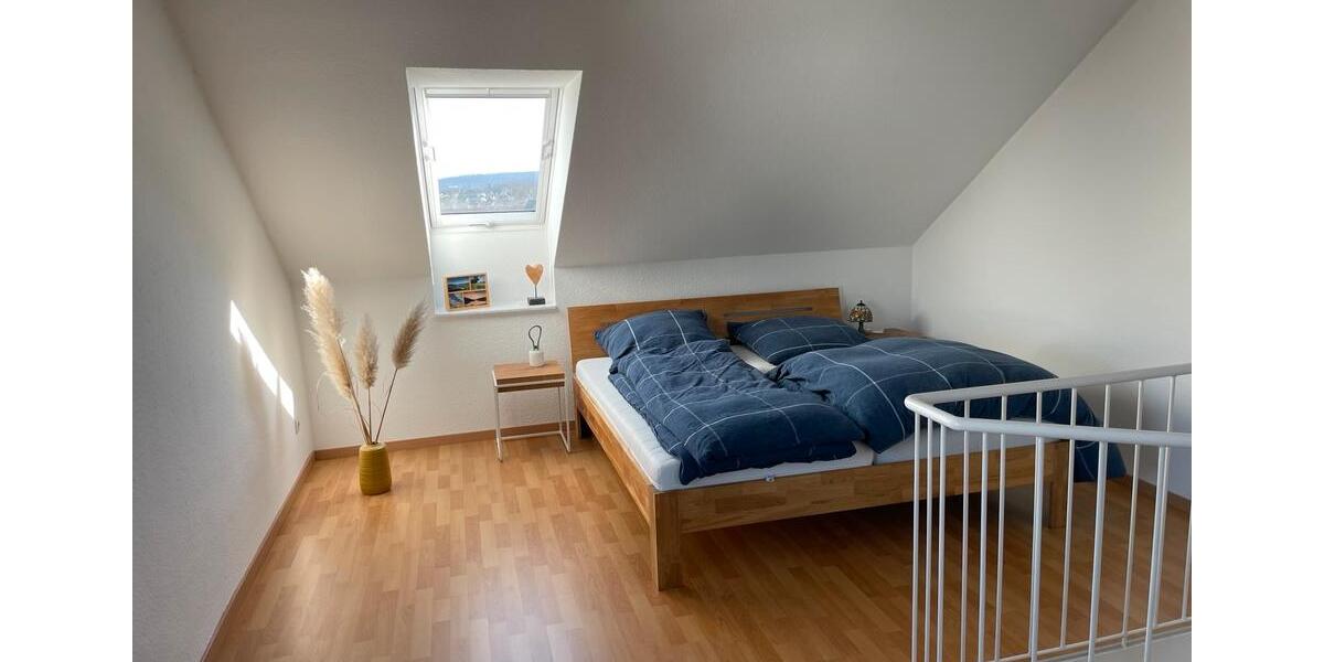 Etagenwohnung Ditzingen - 2.5 Zimmer, 82 m&sup2;, 1.685&euro; | Angebot:26023212