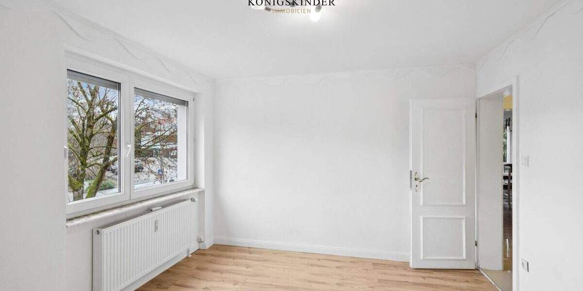 Etagenwohnung Leonberg - 4 Zimmer, 80 m&sup2;, 330.000&euro; | Angebot:25669346