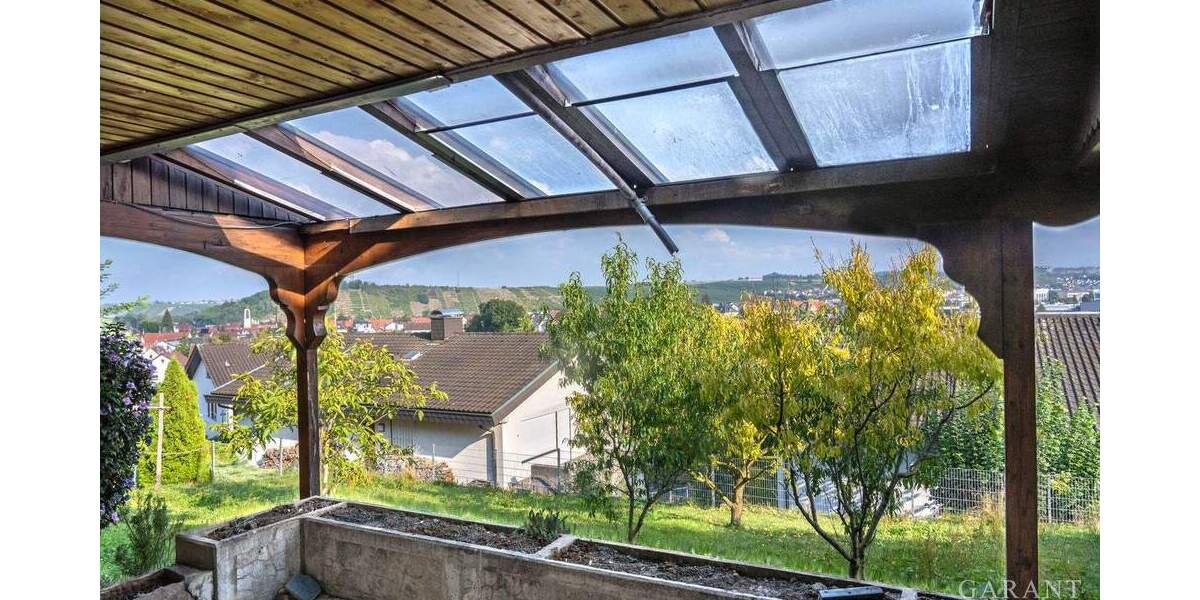 Mehrfamilienhaus, Wohnhaus Kirchheim am Neckar - 7 Zimmer, 280 m&sup2;, 715.000&euro; | Angebot:25746425