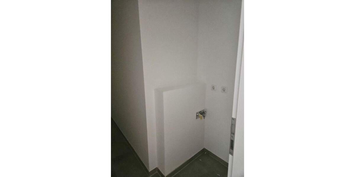 Etagenwohnung Stuttgart Untertürkheim - 3 Zimmer, 90 m&sup2;, 1.490&euro; | Angebot:25665160