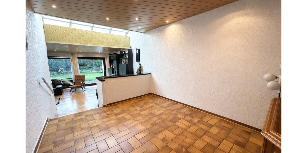 Mehrfamilienhaus, Wohnhaus Filderstadt Bernhausen - 5 Zimmer, 121 m&sup2;, 485.000&euro; | Angebot:25737709