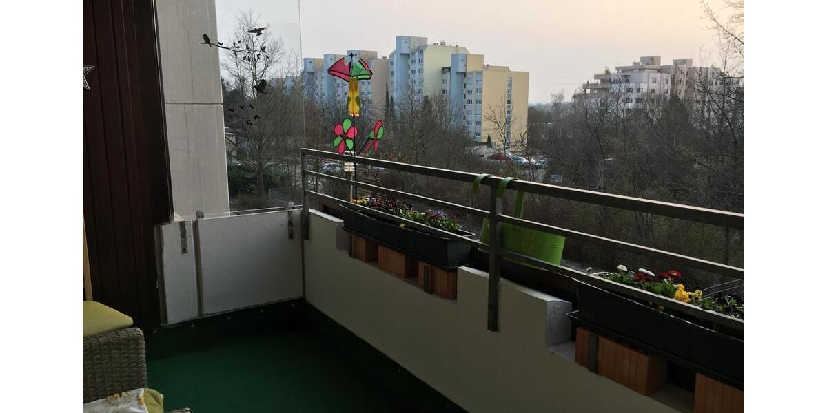 Etagenwohnung Sindelfingen Eichholz - 3.5 Zimmer, 82 m&sup2;, 315.000&euro; | Angebot:26049685