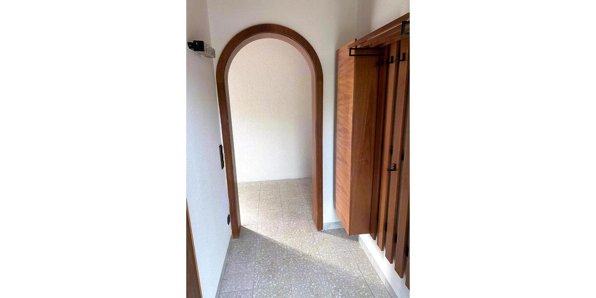 Erdgeschoßwohnung Sindelfingen - 3 Zimmer, 100 m&sup2;, 1.600&euro; | Angebot:27552461
