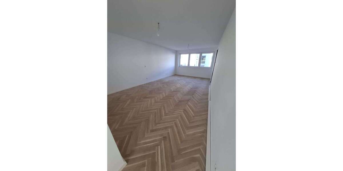 Etagenwohnung Stuttgart Feuerbach - 1 Zimmer, 43 m&sup2;, 990&euro; | Angebot:23462952