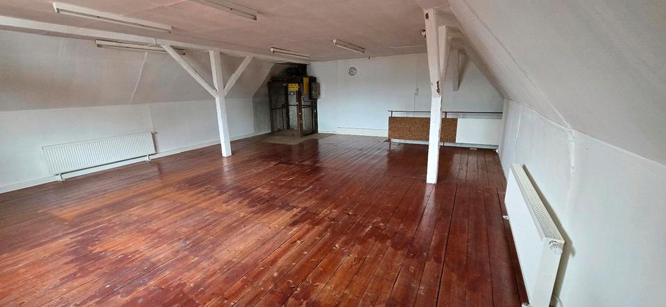 Gewerbeobjekt Ludwigsburg - 1.590&euro; | Angebot:25211106