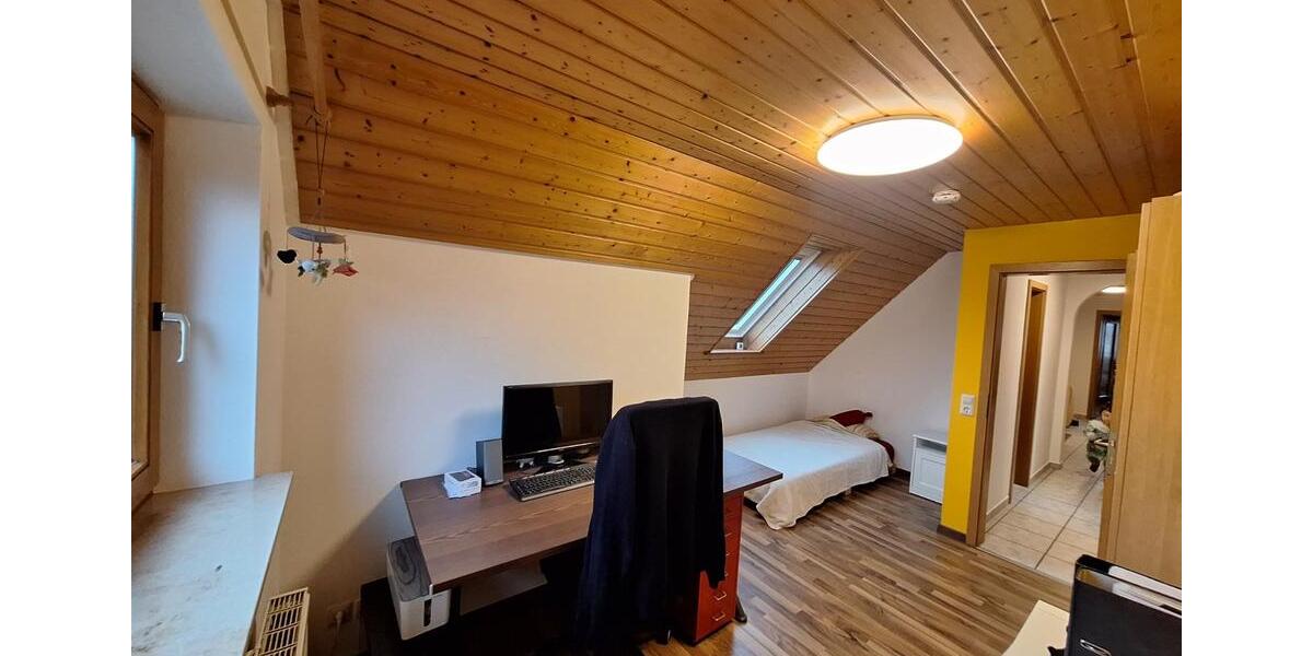 Dachgeschoßwohnung Sulzbach an der Murr - 3.5 Zimmer, 85 m&sup2;, 890&euro; | Angebot:24555172