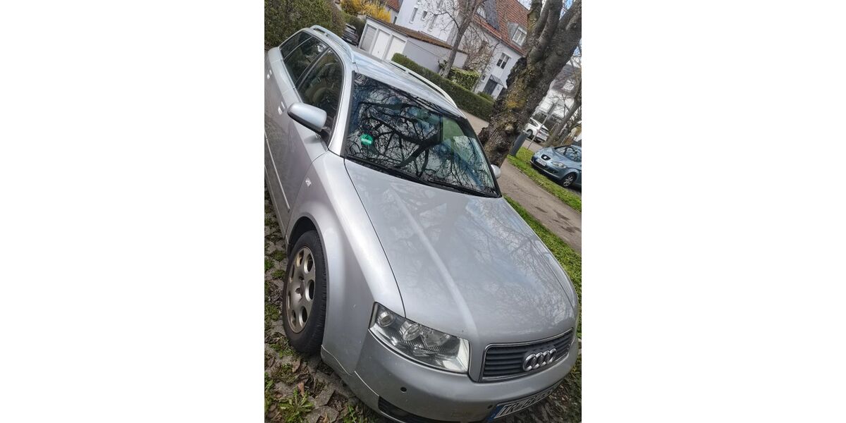 Audi A4 244.200 km 1.400 &euro; stuttgart 70378