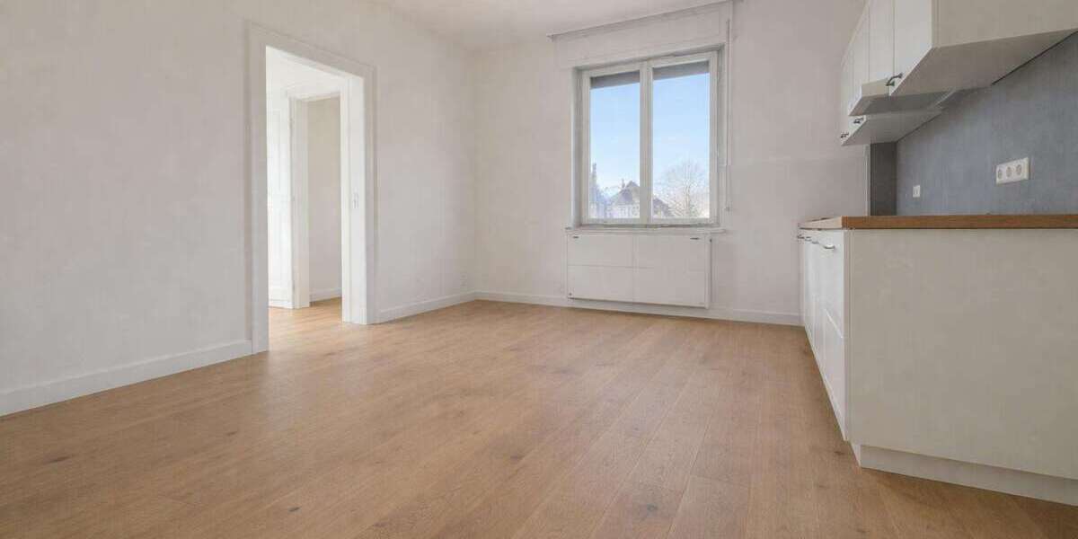 Zimmer Esslingen am Neckar Innenstadt - 3 Zimmer, 1.730&euro; | Angebot:26121611