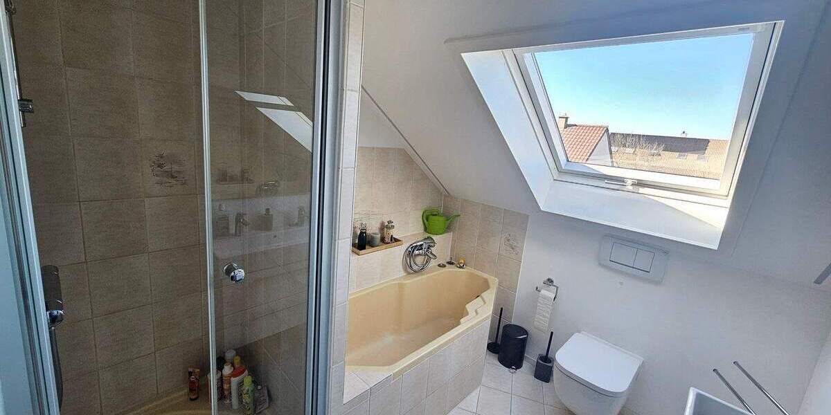 Doppelhaushälfte Ditzingen - 6 Zimmer, 161 m&sup2;, 849.000&euro; | Angebot:26499879
