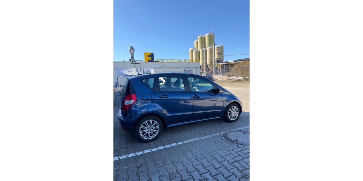 Mercedes-Benz A 180 213.000 km 4.600 &euro; Esslingen 73734