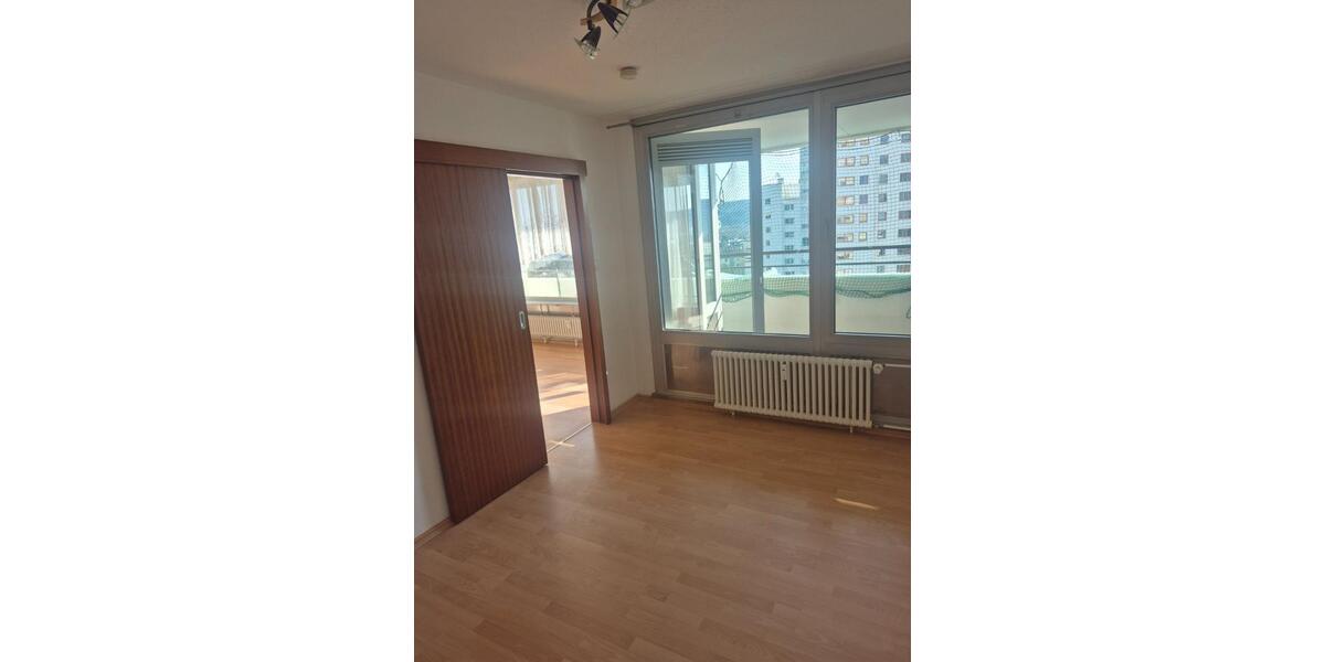 Etagenwohnung Leonberg - 1.5 Zimmer, 48 m&sup2;, 189.000&euro; | Angebot:25907056
