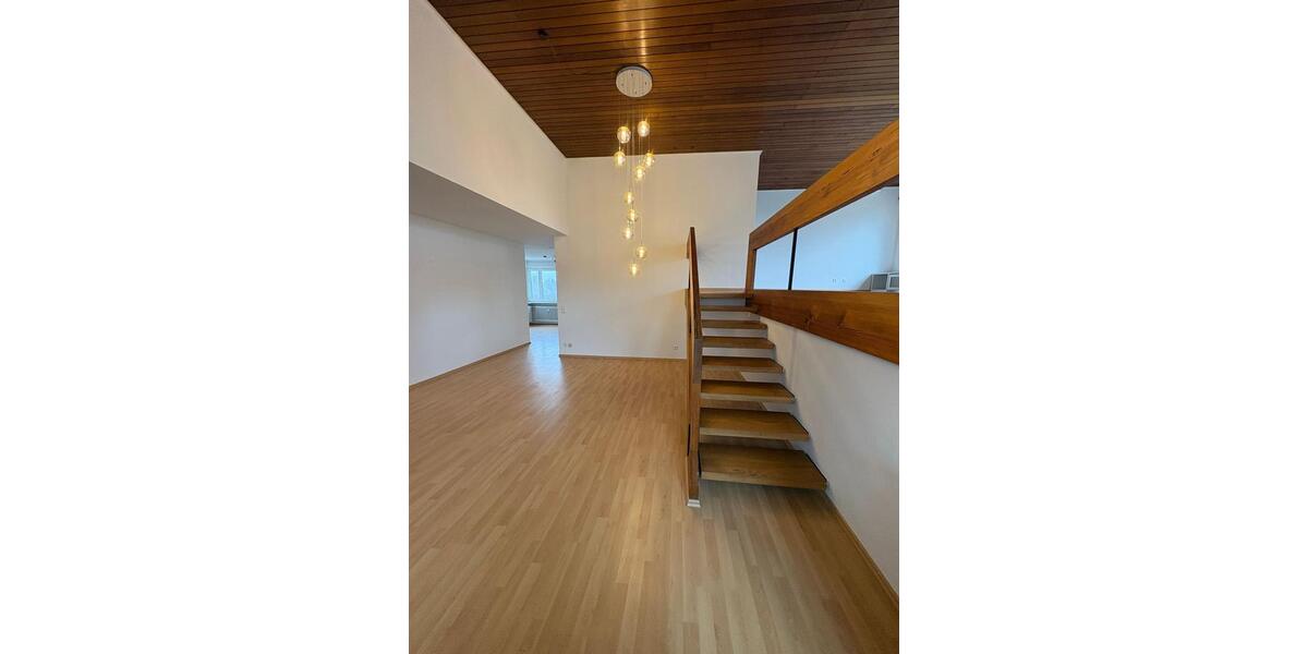 Einfamilienhaus Backnang - 3.5 Zimmer, 119 m&sup2;, 1.320&euro; | Angebot:25380390