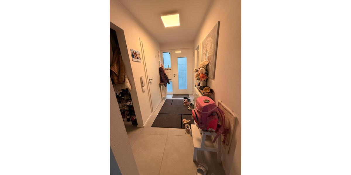 Reihenhaus Wolfschlugen - 6 Zimmer, 145 m&sup2;, 1.800&euro; | Angebot:24715090