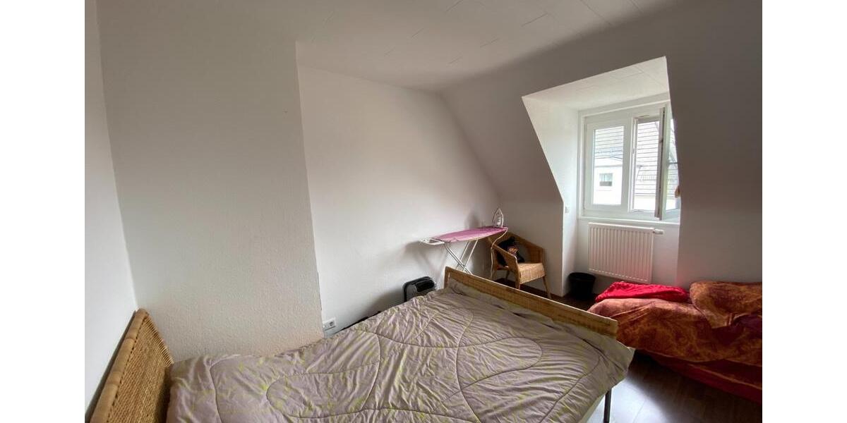 Dachgeschoßwohnung Stuttgart Zuffenhausen - 4 Zimmer, 55 m&sup2;, 239.000&euro; | Angebot:23230902