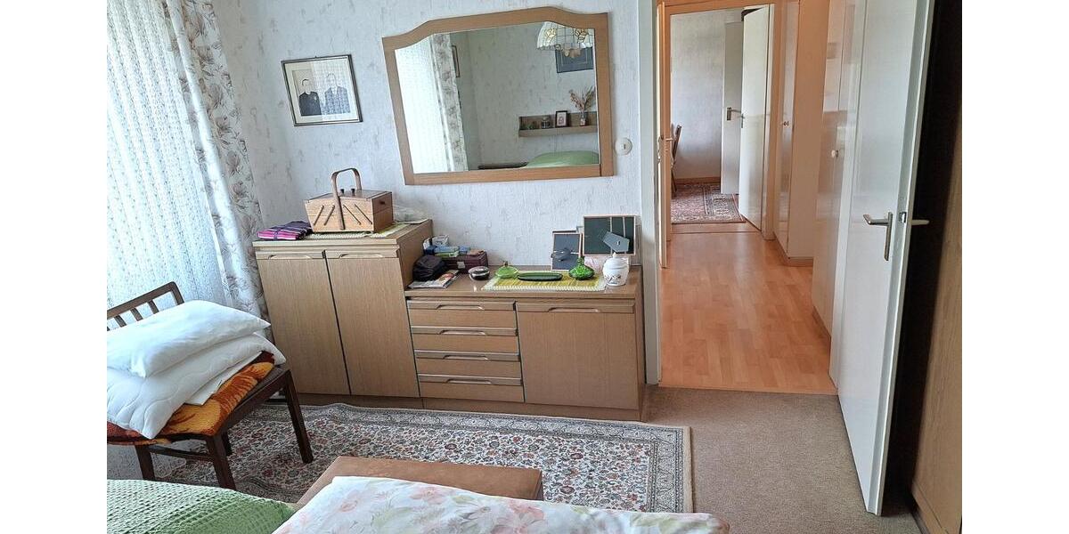 Etagenwohnung Stuttgart Bad Cannstatt - 3 Zimmer, 78 m&sup2;, 235.000&euro; | Angebot:26983734