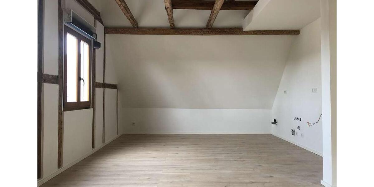 Dachgeschoßwohnung Ludwigsburg Hoheneck - 2.5 Zimmer, 65 m&sup2;, 1.150&euro; | Angebot:27590316