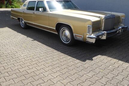 Lincoln Town Car 180.000 km 14.900 &euro; Waiblingen 71336