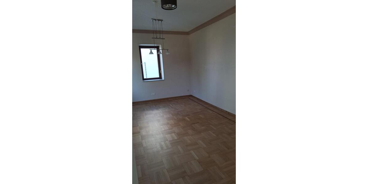 Etagenwohnung Heilbronn Horkheim - 4 Zimmer, 105 m&sup2;, 1.200&euro; | Angebot:27601314