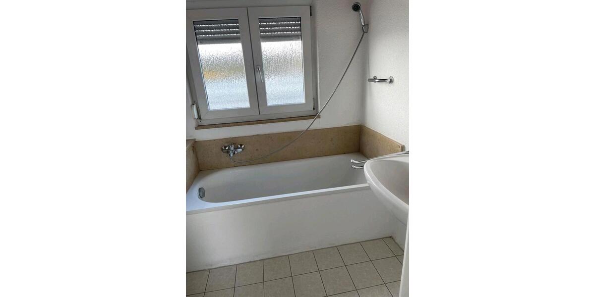 Dachgeschoßwohnung Korntal-Münchingen Münchingen - 2 Zimmer, 16 m&sup2;, 550&euro; | Angebot:25987957
